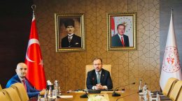 MERSİN MİLLETVEKİLİ OLCAY KILAVUZ GENÇLİK VE SPOR BAKANI MEHMET MUHARREM KASAPOĞLU’NU ZİYARET ETTİ