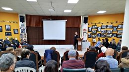 ÜLKER AYDIN YAŞLI DAYANIŞMA EVİ’NDE EGZERSİZ VE YAŞ ALMA KONULU SUNUM YAPILDI