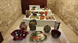 ‘TOPRAĞIN ATEŞLE DANSI’ SERAMİK SERGİSİ AÇILDI