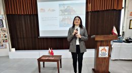 ÜLKER AYDIN YAŞLI DAYANIŞMA EVİ’NDE ‘YAŞLI İHMALİ VE İSTİSMARI’ KONULU SUNUM YAPILDI