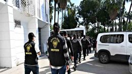 MERSİN’DE NİTELİKLİ DOLANDIRICILIK OPERASYONU: 5 TUTUKLAMA