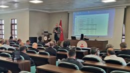 TARSUS’TA KURUMLARIN YÖNETİCİLERİNE 4483 SAYILI KANUN EĞİTİMİ
