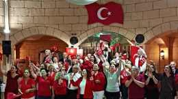 TARSUS’TA CUMHURİYET COŞKUSU TÜRKÜLERLE KUTLANDI